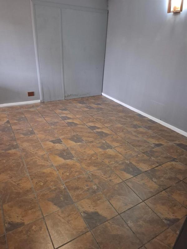 To Let 2 Bedroom Property for Rent in Bothasig Western Cape